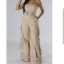 Load image into Gallery viewer, Sleeveless Cargo Jumper (Tan)
